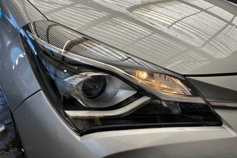 Used Toyota Yaris 2017 for sale - 78217665: Photo 28