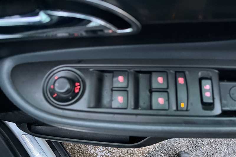 Used Vauxhall Mokka 2016 for sale - 77444641: Photo 16