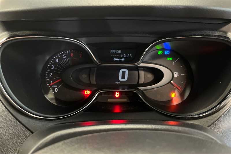 Used Renault Captur 2016 for sale - 76877269: Photo 20