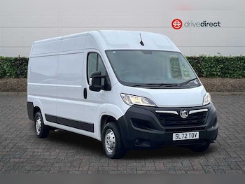 Vauxhall Movano feature image
