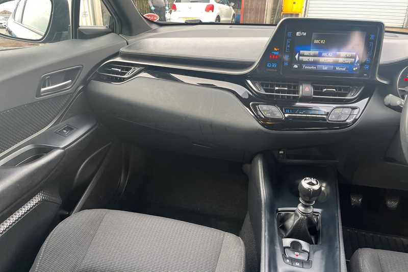 Used Toyota C-HR 2019 for sale - 77811951: Photo 14