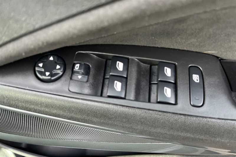 Used Vauxhall Crossland 2022 for sale - 77727144: Photo 16