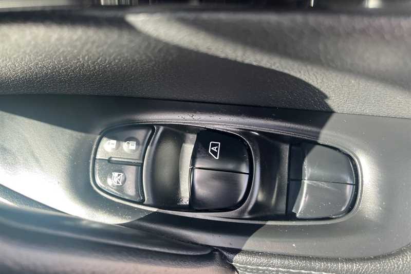 Used Nissan Qashqai 2016 for sale - 78075958: Photo 16