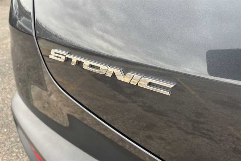 Used Kia Stonic 2018 for sale - 76448539: Photo 30