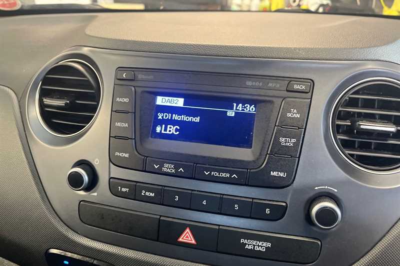 Used Hyundai i10 2018 for sale - 77309399: Photo 17