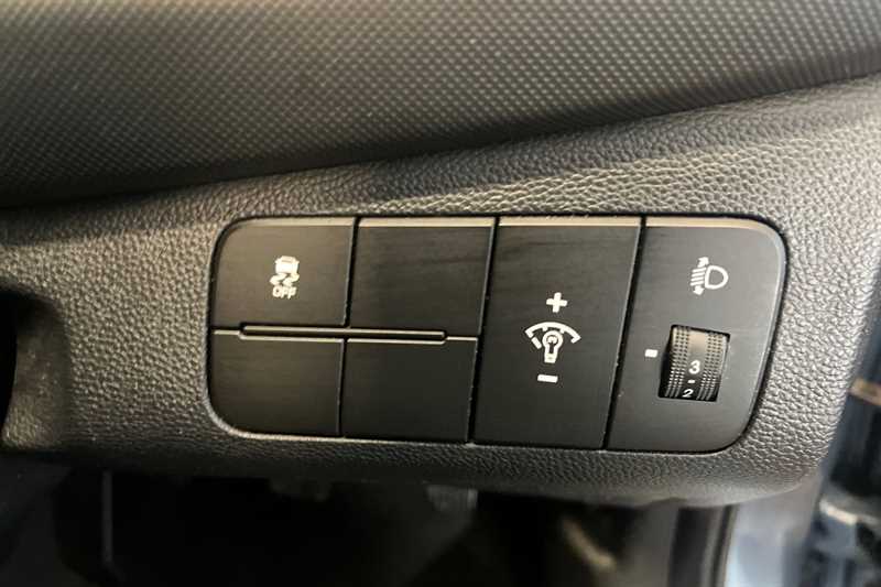 Used Hyundai i10 2018 for sale - 77309399: Photo 36