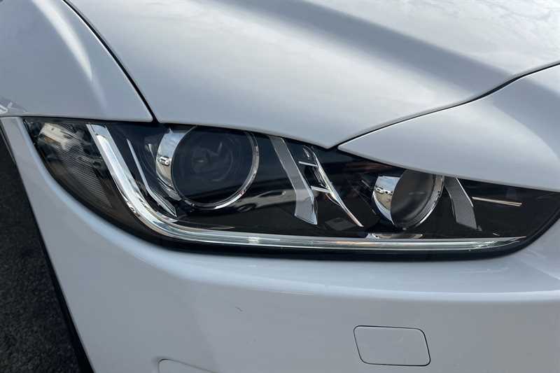 Used Jaguar XE 2018 for sale - 78075907: Photo 28
