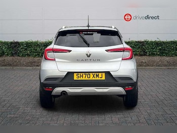Used Renault Captur 2020 for sale - 76944037: Photo
