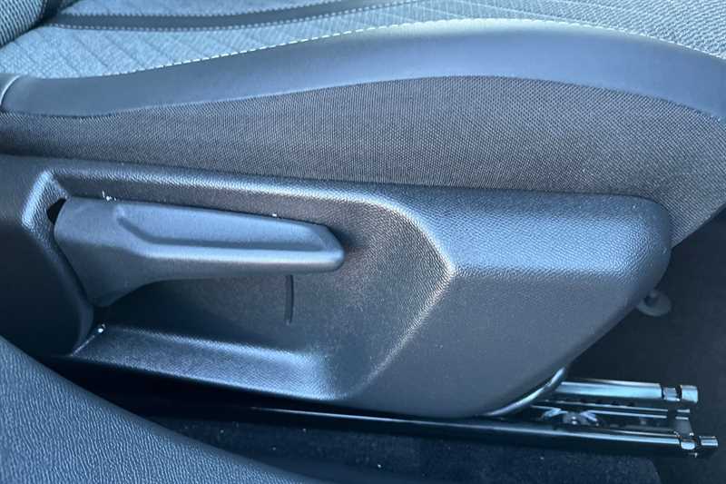 Used Peugeot 2008 2024 for sale - 77146907: Photo 26