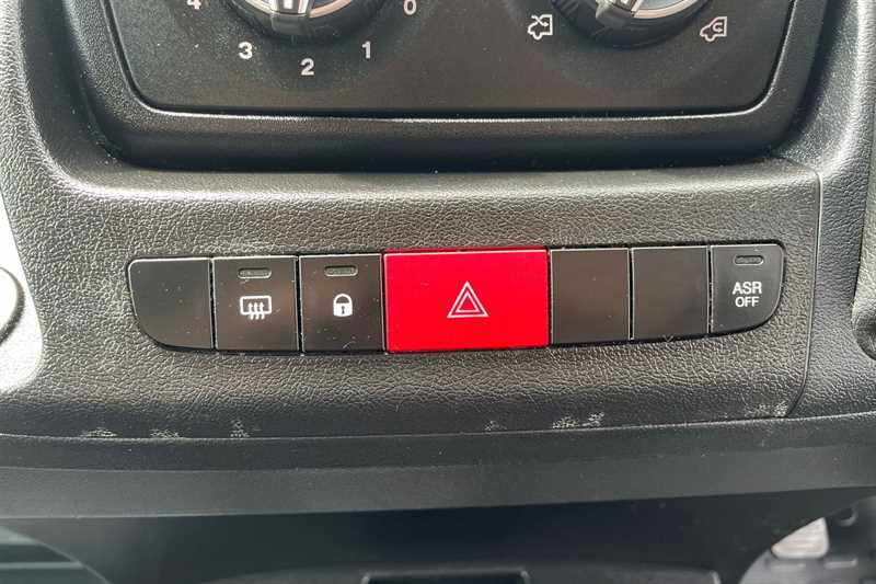 Used Vauxhall Movano 2024 for sale - 76877227: Photo 40