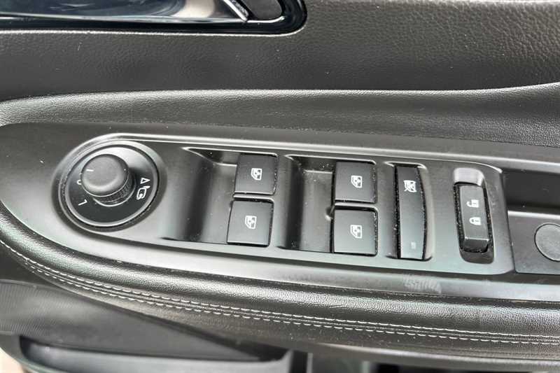 Used Vauxhall Mokka X 2018 for sale - 77944847: Photo 16