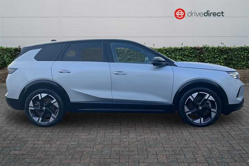 Used Vauxhall Grandland for sale - 77801126: Photo 2