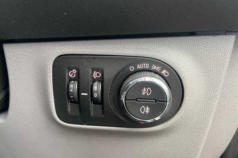 Used Vauxhall Corsa 2017 for sale - 78139103: Photo 36