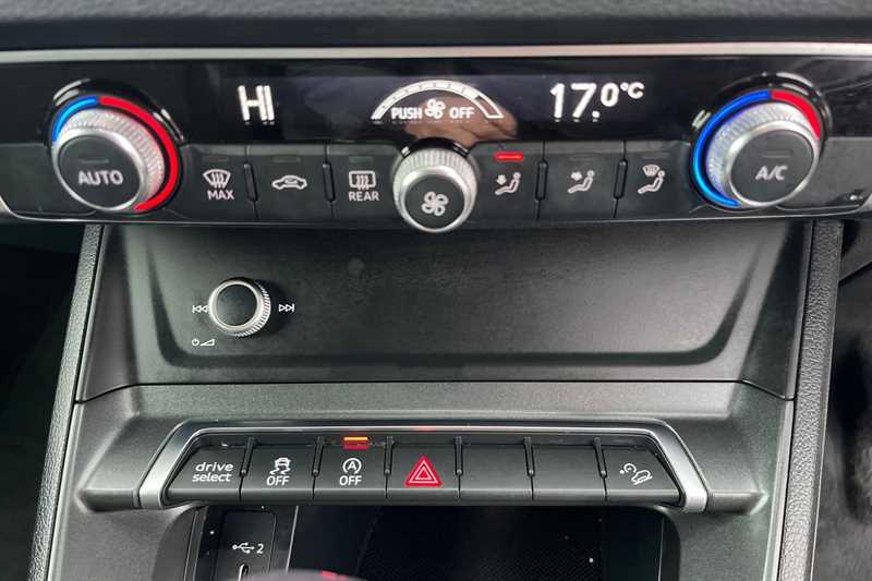 Used Audi Q3 2021 for sale - 77554579: Photo 15