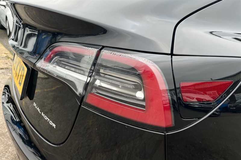 Used Tesla Model 3 2019 for sale - 77430060: Photo 32