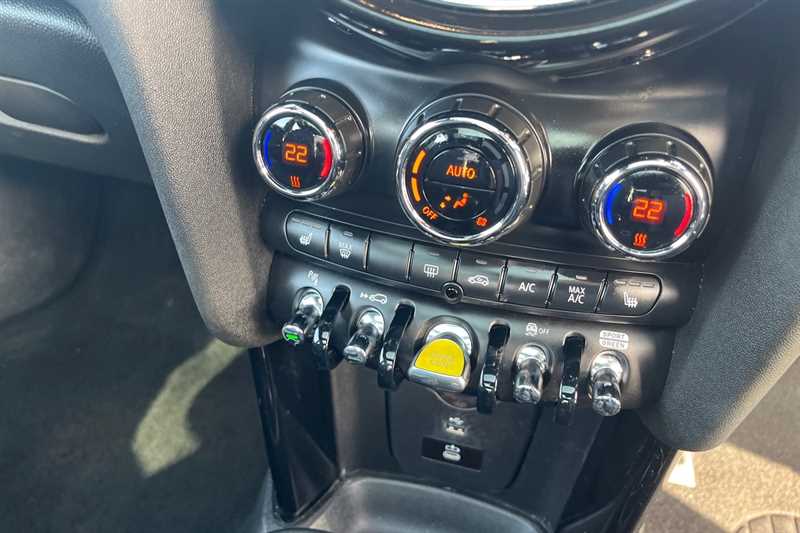 Used MINI Hatch 2023 for sale - 77929918: Photo 15