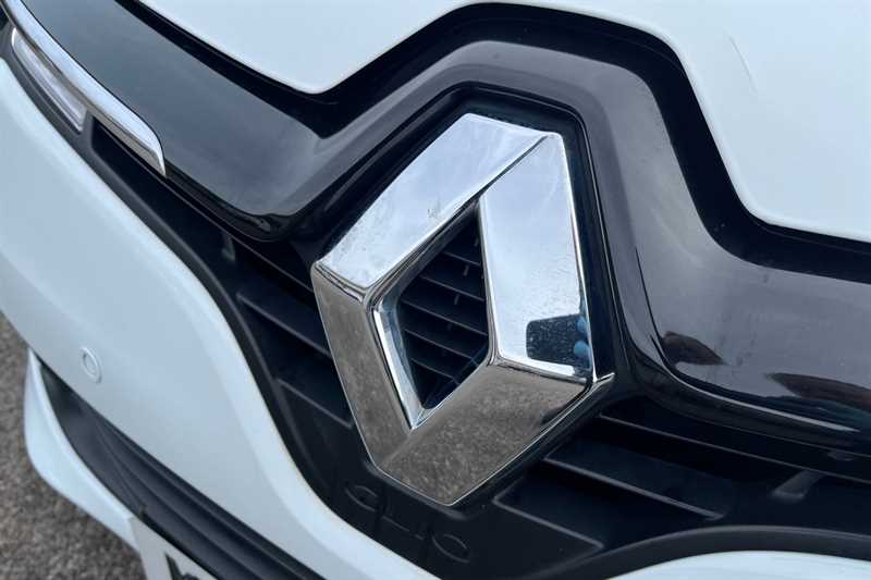 Used Renault Clio 2015 for sale - 77929946: Photo 30