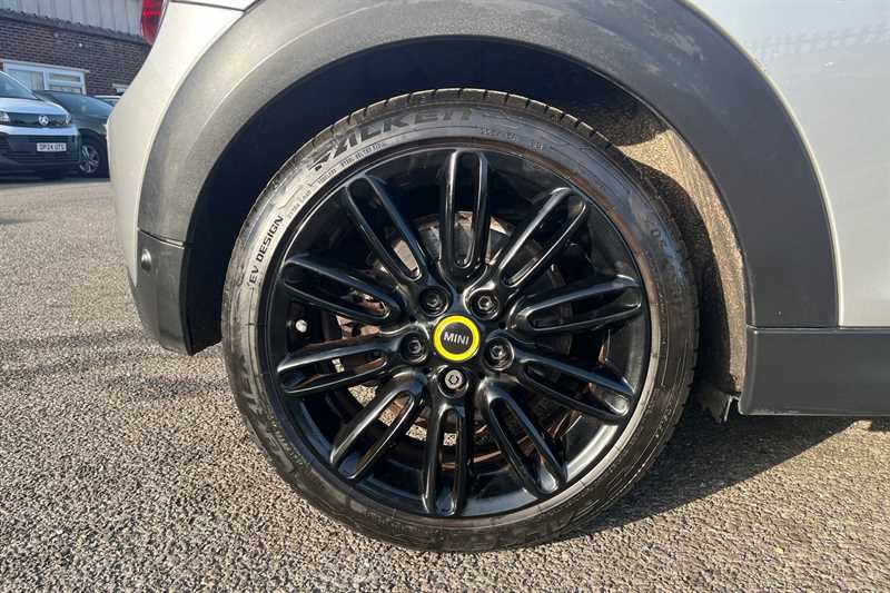 Used MINI Hatch 2023 for sale - 77828073: Photo 9