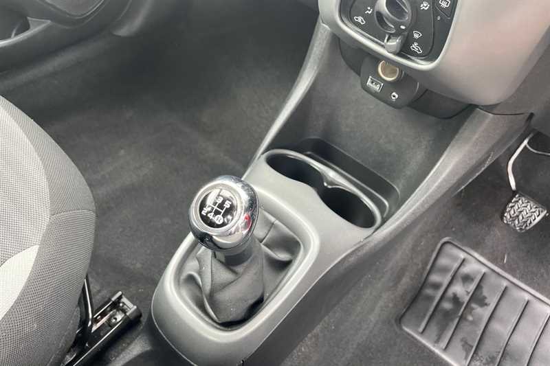 Used Toyota AYGO for sale - 76463415: Photo 37