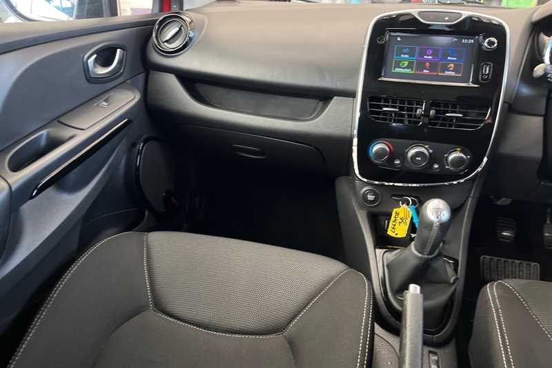 Used Renault Clio 2015 for sale - 77295493: Photo 14