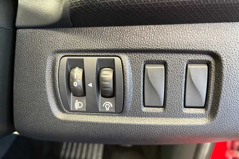 Used Renault Clio 2015 for sale - 77295493: Photo 36