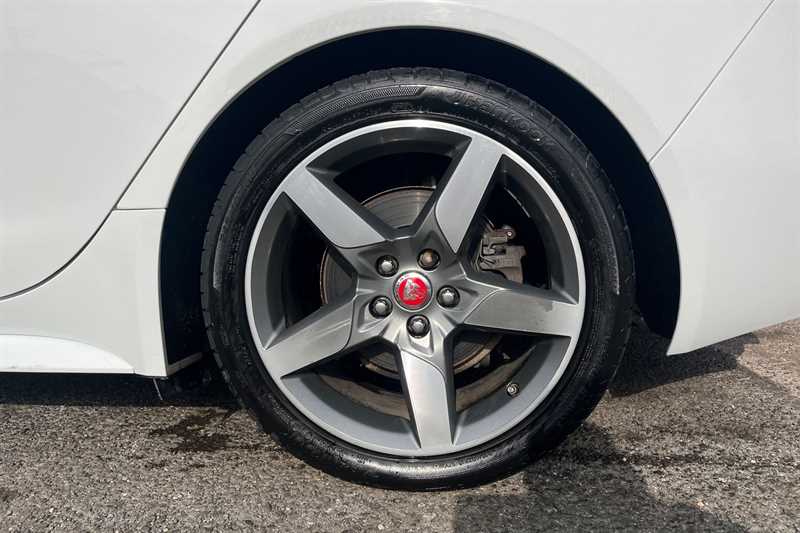 Used Jaguar XE 2018 for sale - 78207633: Photo 10