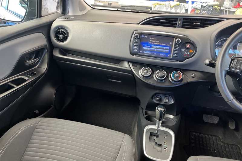 Used Toyota Yaris 2017 for sale - 78208412: Photo 14