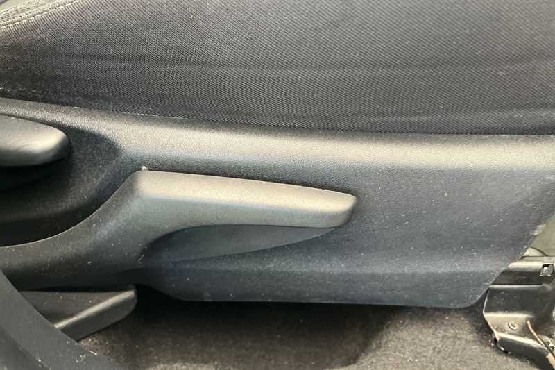 Used Toyota Yaris 2017 for sale - 78208412: Photo 26