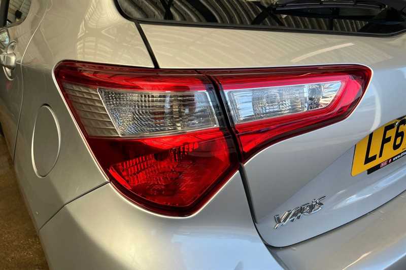 Used Toyota Yaris 2017 for sale - 78208412: Photo 31