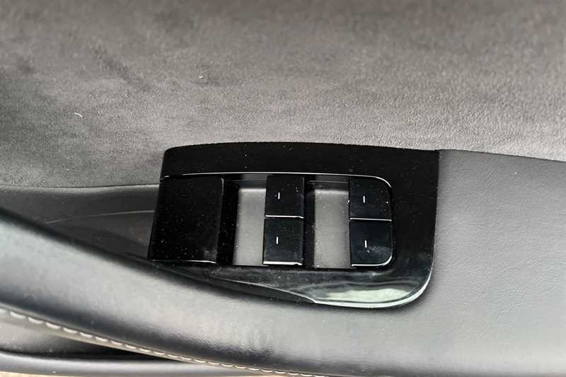 Used Tesla Model 3 2019 for sale - 77316858: Photo 16