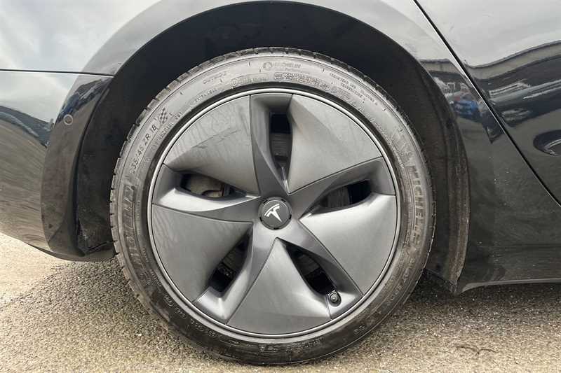 Used Tesla Model 3 2019 for sale - 77561327: Photo 11