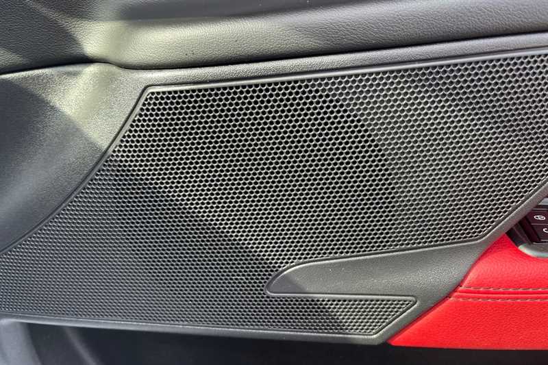 Used Jaguar XE 2018 for sale - 77788227: Photo 27