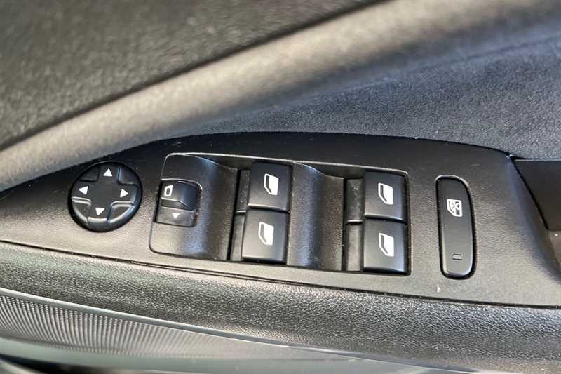 Used Vauxhall Crossland 2022 for sale - 77459184: Photo 16