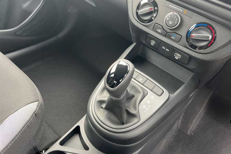 Used Hyundai i10 for sale - 76857131: Photo 37