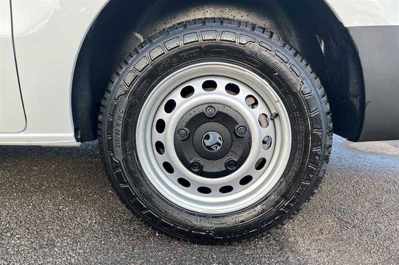 Used Vauxhall Vivaro 2025 for sale - 76929750: Photo 12