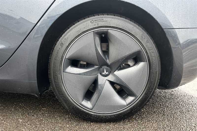 Used Tesla Model 3 2020 for sale - 77944215: Photo 12