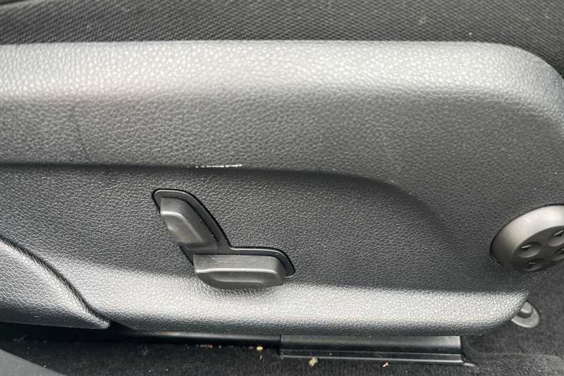 Used Mercedes-Benz C Class 2019 for sale - 78050487: Photo 26