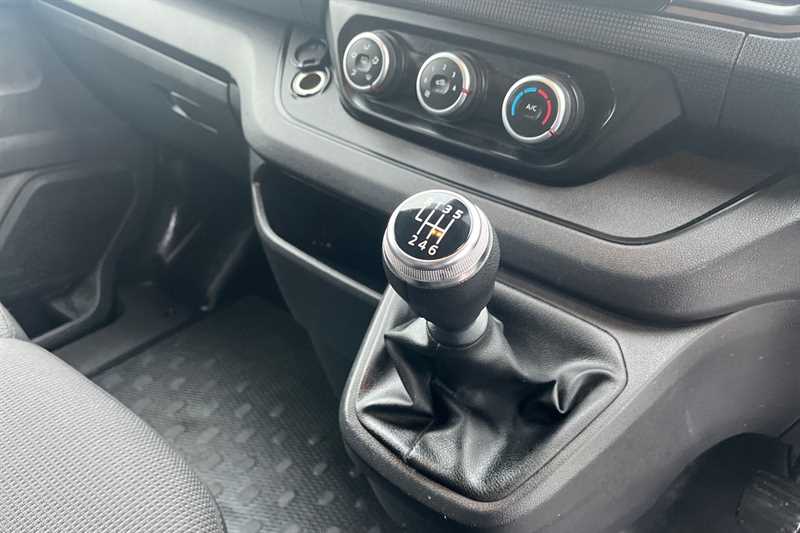 Used Renault Trafic 2023 for sale - 77554750: Photo 37