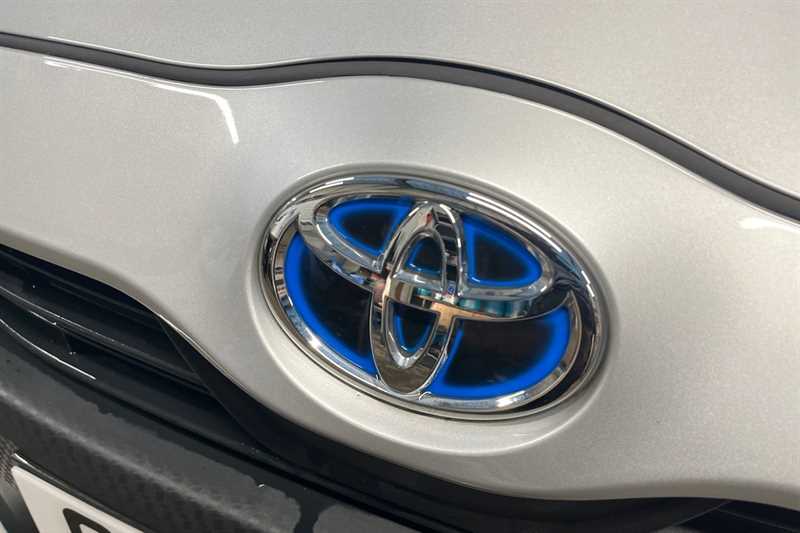Used Toyota Yaris 2020 for sale - 77430579: Photo 30