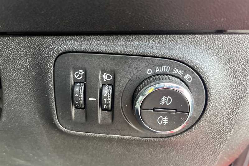 Used Vauxhall Corsa 2018 for sale - 77712630: Photo 36