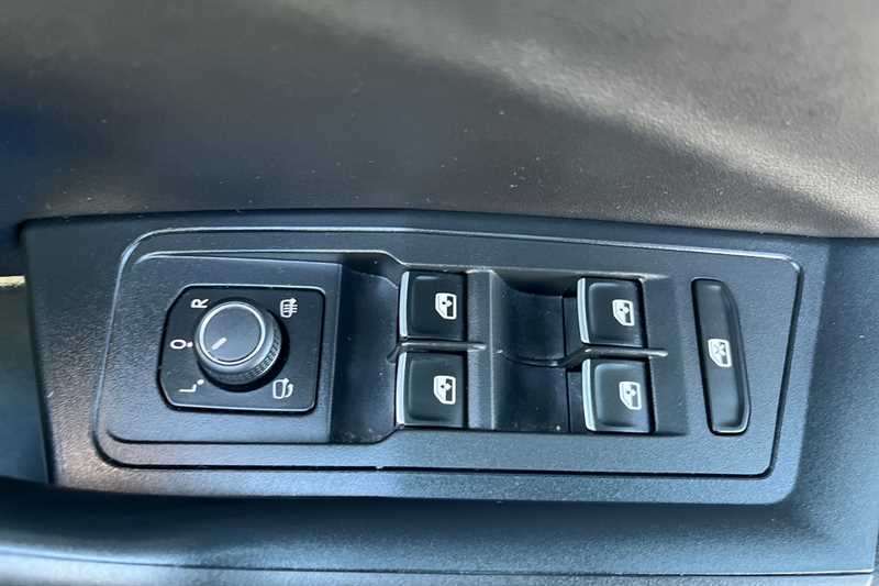 Used Volkswagen T-Roc 2022 for sale - 77361980: Photo 16