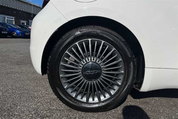 Used Fiat 500e 2022 for sale - 76298591: Photo 9