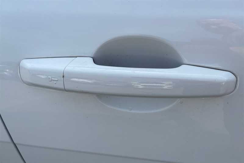 Used Jaguar XE 2018 for sale - 78138924: Photo 33