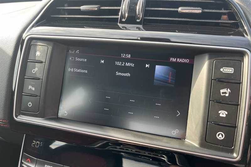 Used Jaguar XE 2018 for sale - 77944781: Photo 17