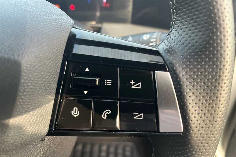 Used Vauxhall Astra 2023 for sale - 77900426: Photo 22