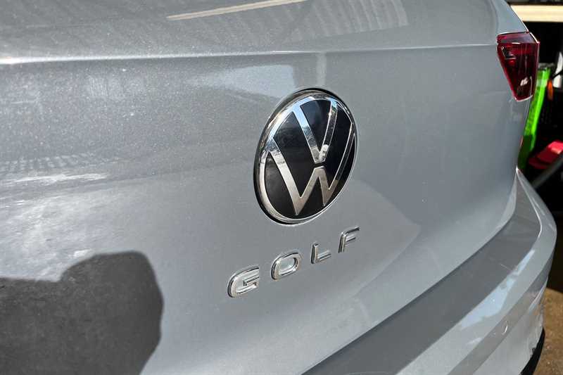 Used Volkswagen Golf 2021 for sale - 75930263: Photo 30