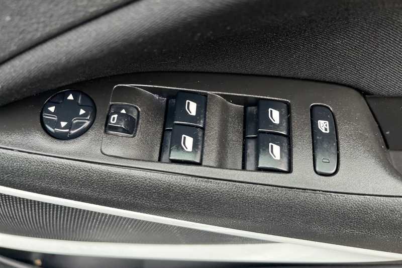 Used Vauxhall Crossland X for sale - 76463406: Photo 16