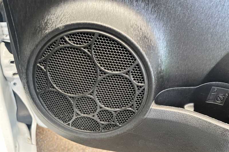 Used Toyota Yaris 2014 for sale - 78076151: Photo 27