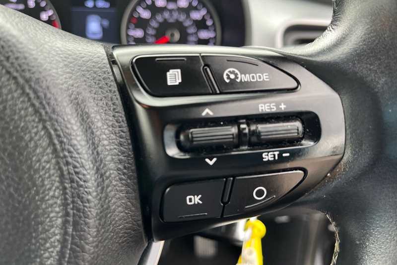 Used Kia Stonic 2018 for sale - 76378829: Photo 22