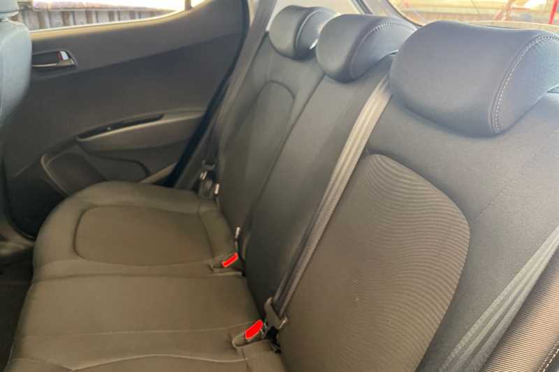 Used Hyundai i10 2019 for sale - 76944849: Photo 24